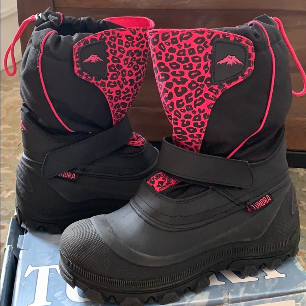 Tundra Boots Quebec Kids WIDE Size 6